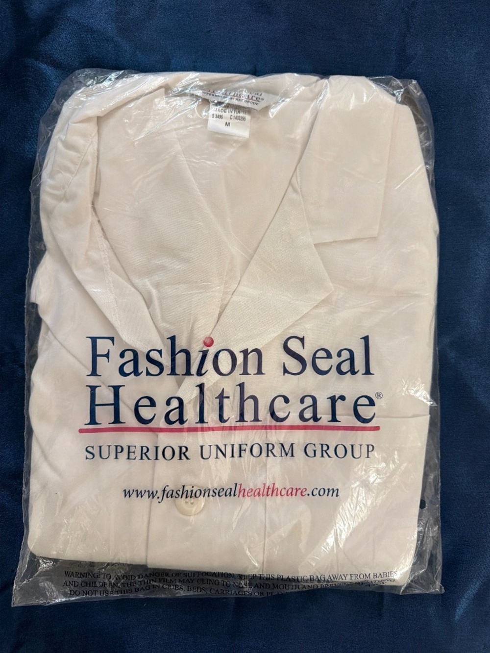 White Lab coat unisex medium Men’s Women’s medium